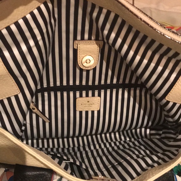 ❤️❤️💥Kate Spade NWT purse w/ shoulder strap - Picture 4 of 8